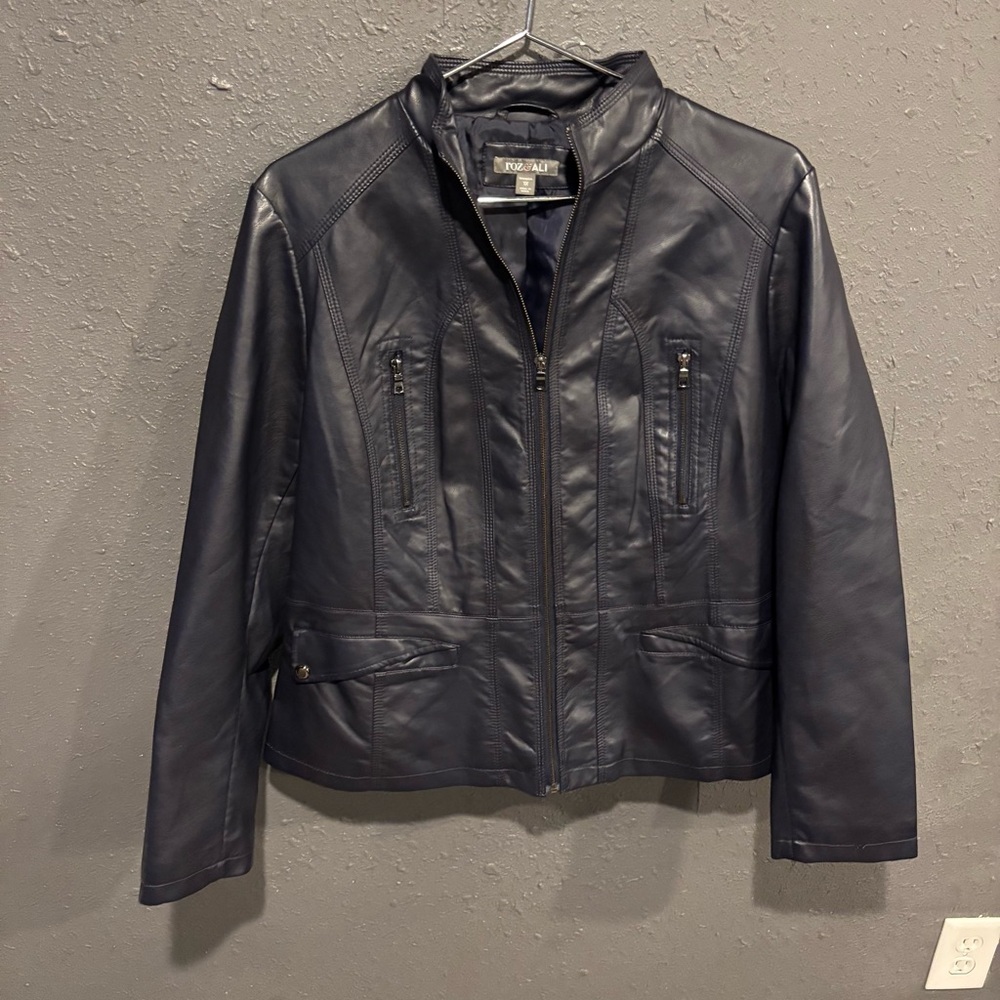 Womenโs Roz & Ali Faux Leather Jacket